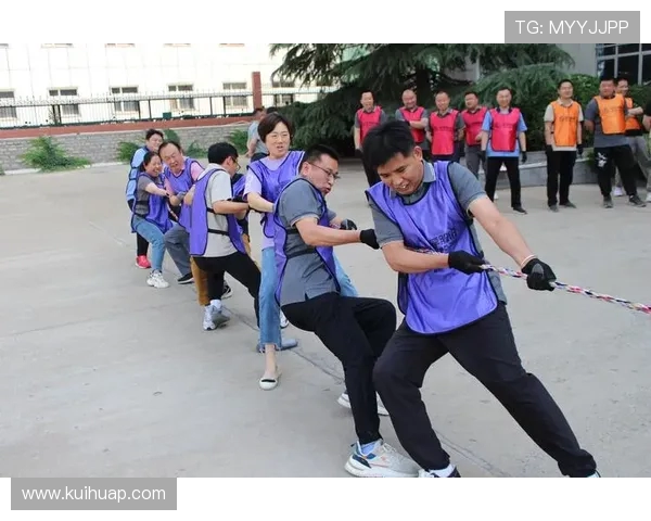 拔河比赛中发力节奏的科学分析与队伍协作策略探讨